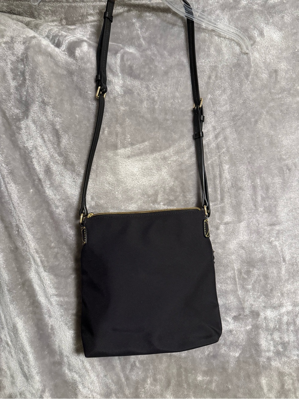 NWOT Dooney & Bourke Black Crossbody Bag - Picture 2 of 7